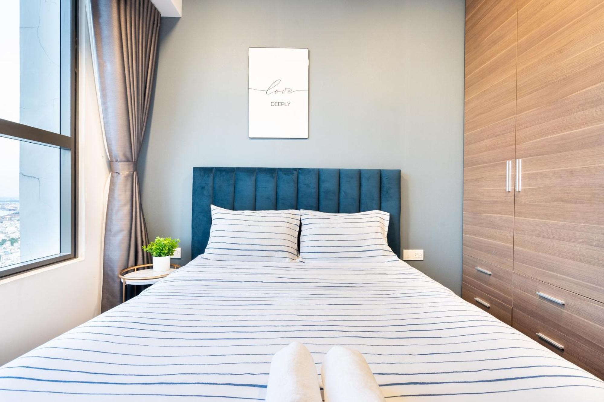 Min' - Rivergate Downtown Bui Vien - Free Pool TP. Hồ Chí Minh